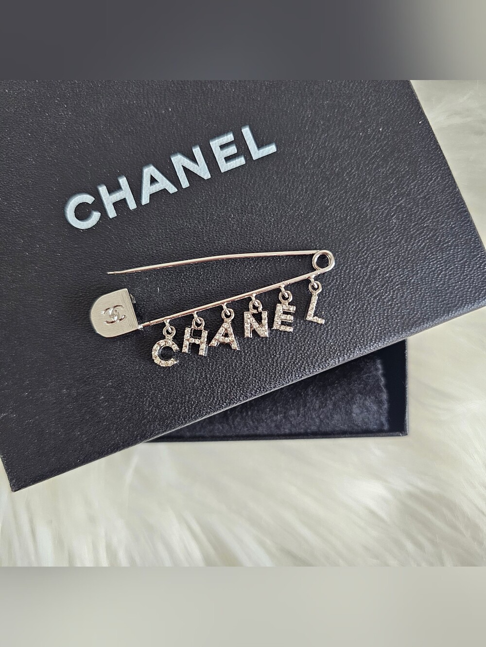 ✨ Chanel Pin Brooch ✨